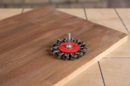 Кордщетка HAMMER плоская 75мм для дрели витая сталь (207-208) купить в Нижневартовске