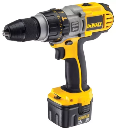 Дрель-шуруповерт аккумуляторная DeWalt DCD 945 B2 купить в Нижневартовске
