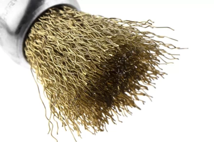 Кордщетка HAMMER кисть 25мм для дрели гофрированная латунированная сталь (207-210) купить в Нижневартовске