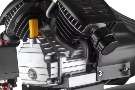 Поршневой масляный компрессор WESTER WK2200/100PRO купить в Нижневартовске