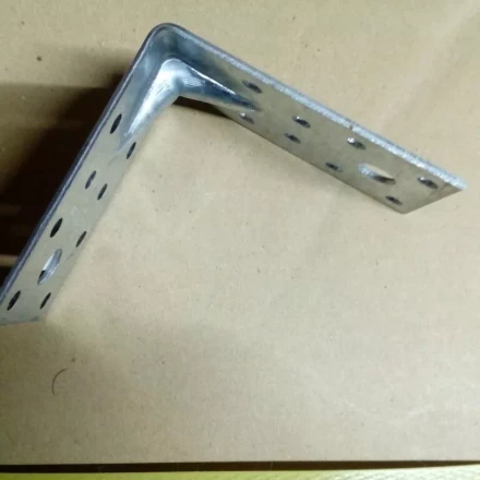 Крепежный уголок усиленный 2.0 мм KUU 70x70x40 мм СИБРТЕХ Россия 46409 купить в Нижневартовске