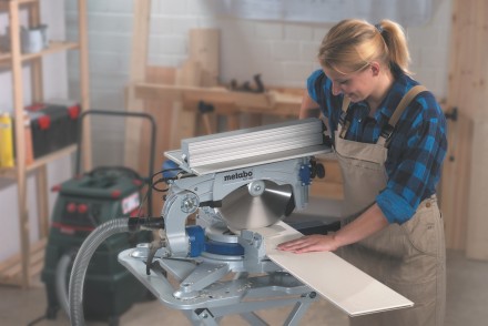 Пила торцовая Metabo KGТ 300 комби купить в Нижневартовске