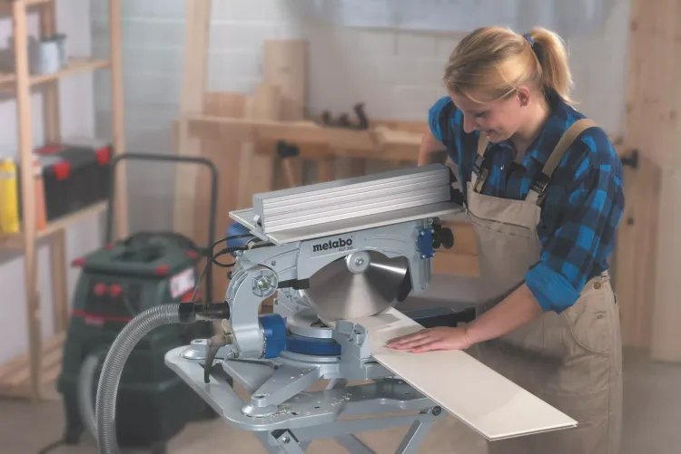 Пила торцовая Metabo KGТ 300 комби купить в Нижневартовске
