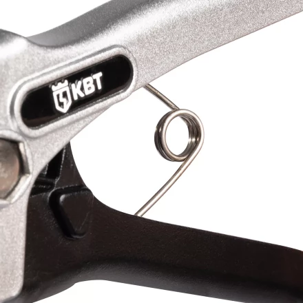 Ножницы-труборез КВТ НТП-32у для резки полипропиленовых, полиэтиленовых и металлополимерных труб до 32 мм (92146) купить в Нижневартовске