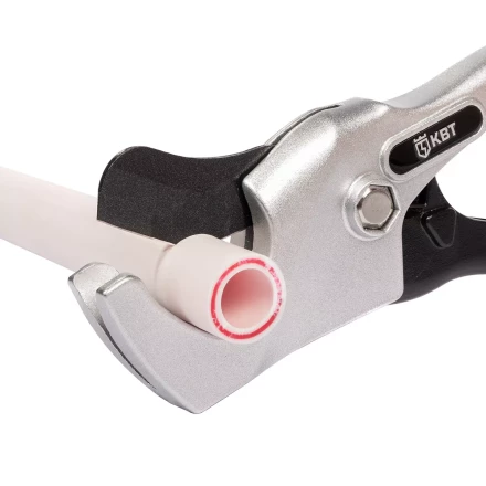 Ножницы-труборез КВТ НТП-32у для резки полипропиленовых, полиэтиленовых и металлополимерных труб до 32 мм (92146) купить в Нижневартовске