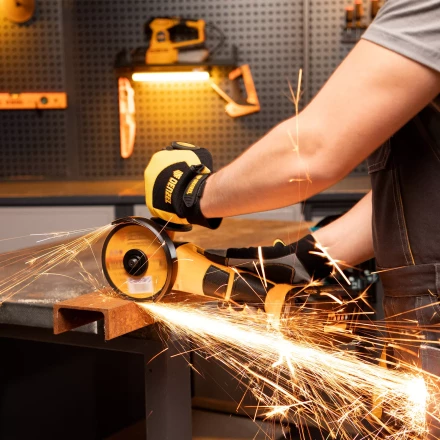 Машина углошлифовальная аккумуляторная бесщет. Denzel BLG-IB-18-125-0, Li-ion, 18 В 27004 купить в Нижневартовске