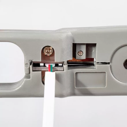 Стриппер КВТ КС-501 для снятия изоляции и оболочки с UTP кабелей (84826) купить в Нижневартовске