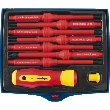 Диэлектрическая отвертка со сменными жалами до 1000В 9 предм CrV Сибртех 12938 купить в Нижневартовске