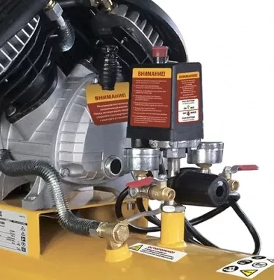 Компрессор масляный поршневой прямой привод  DENZEL PC 2/100-360 58078 купить в Нижневартовске