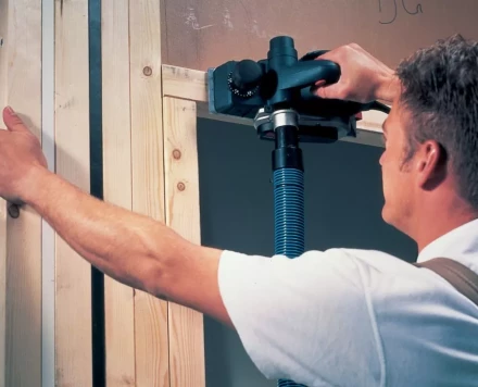 Электрорубанок BOSCH GHO 26-82 D купить в Нижневартовске