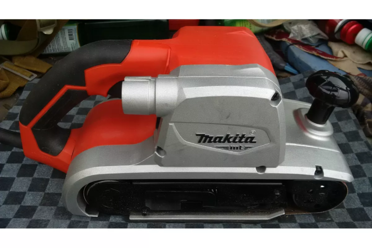 Ленточная шлифмашина Makita M9400 купить в Нижневартовске