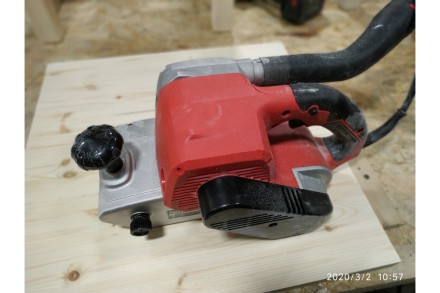 Ленточная шлифмашина Makita M9400 купить в Нижневартовске