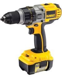 Аккумуляторная дрель DeWalt DСD 920 В2 в кейсе купить в Нижневартовске