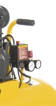 Компрессор масляный поршневой ременной  DENZEL PC 2/100-400 Х-PRO 58074 купить в Нижневартовске