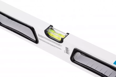 Уровень алюминиевый 600 мм усиленный рукоятки фрезерованный 3 глазка магнитный Gross 34370 купить в Нижневартовске