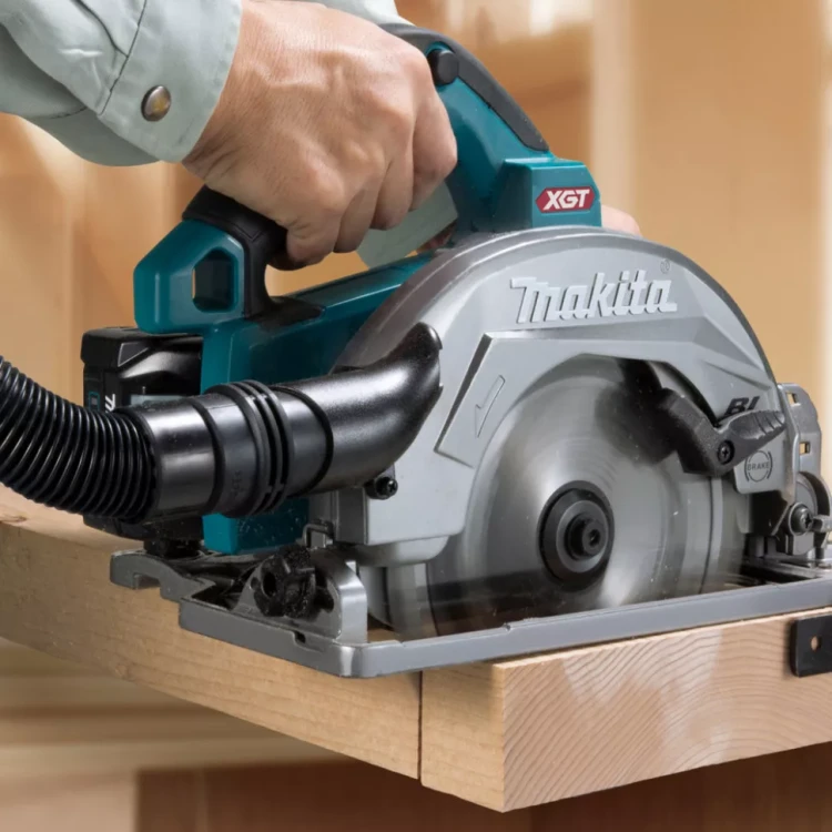 Аккумуляторная дисковая пила Makita XGT HS004GZ01 (без АКБ и ЗУ) купить в Нижневартовске