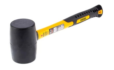 Киянка резиновая, 16 oz, черная резина, фибергласовая рукоятка// Denzel 7711185 купить в Нижневартовске