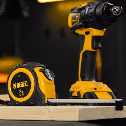 Рулетка Denzel 8м х 25мм, обрезиненный корпус, автоматическая фиксация 31553 купить в Нижневартовске