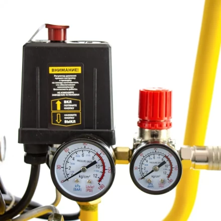 Компрессор воздушный, прямой привод DC1500/50, 1.5 кВт, 50 литров, 220 л/мин Denzel 58161 купить в Нижневартовске