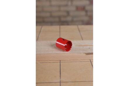 Коронка биметаллическая HAMMER Ф38х38мм 5/8&quot; BiMETALL (224-008) купить в Нижневартовске