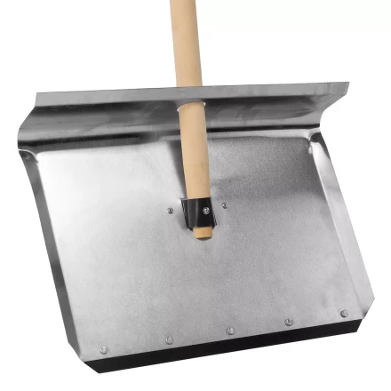 Лопата для уборки снега тротуарная Сибртех 61658, алюминиевая,500х400х1420мм, деревянный черенок, Россия купить в Нижневартовске