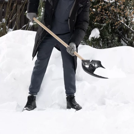 Лопата для уборки снега пластиковая, 380х360мм, без черенка, Россия Сибртех 61696 купить в Нижневартовске