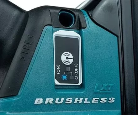 Аккумуляторный рубанок Makita DKP181ZU (без АКБ и ЗУ) купить в Нижневартовске