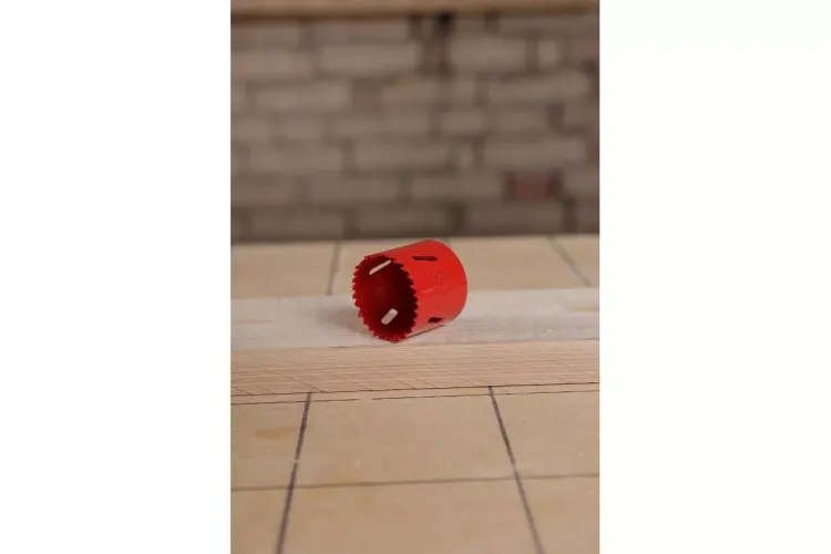 Коронка биметаллическая HAMMER Ф51х38мм 5/8" BiMETALL (224-010) купить в Нижневартовске