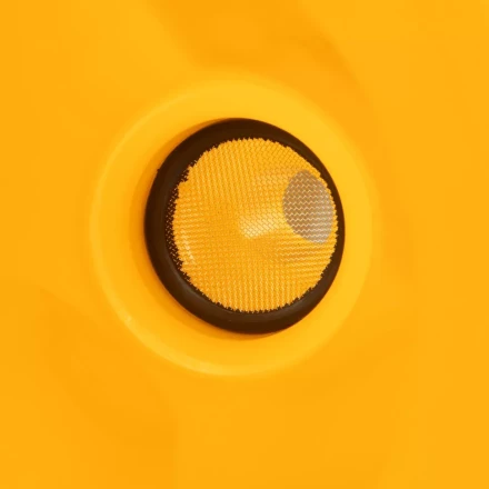 Воронка пластиковая 135 мм с металлическим ситом, гибким наконечником и непроливайкой Denzel 537210 купить в Нижневартовске