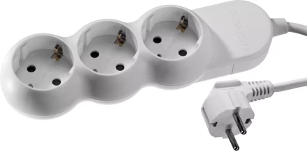 Удлинитель ЗУБР "МАСТЕР" электрический, ПВС сечение 1кв мм, заземление, 3 гнезда, макс мощн 3500Вт, 3м 55038-3 купить в Нижневартовске