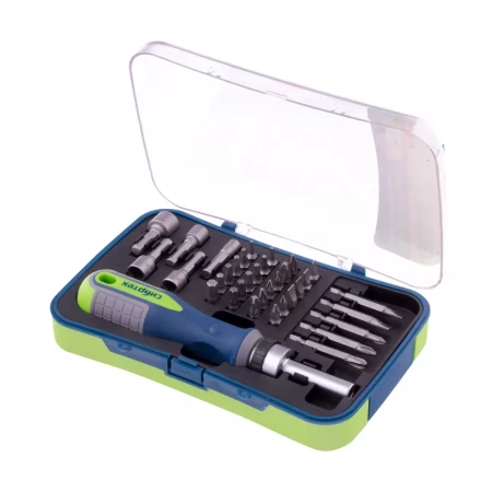 Отвертка реверсивная с набором бит и торцевыми головками 35 шт CrV Сибртех 13337 купить в Нижневартовске