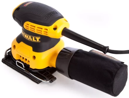 Шлифмашина ВШМ DeWalt DWE6411 купить в Нижневартовске