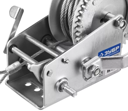 Лебедка ручная барабанная ЗУБР "ПРОФЕССИОНАЛ", тяговая, тросовая, 1,1т, 8м 43113-1.1_z01 купить в Нижневартовске