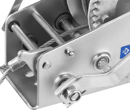 Лебедка ручная барабанная ЗУБР "ПРОФЕССИОНАЛ", тяговая, тросовая, 1,1т, 8м 43113-1.1_z01 купить в Нижневартовске