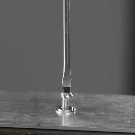 Отвертка, SL3х75 мм, S2, 3к рукоятка Denzel 121887 купить в Нижневартовске