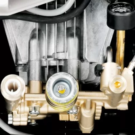 Минимойка-мойка высокого давления KARCHER HD 7/18-4 M  ПРОФЕССИОНАЛЬНАЯ купить в Нижневартовске