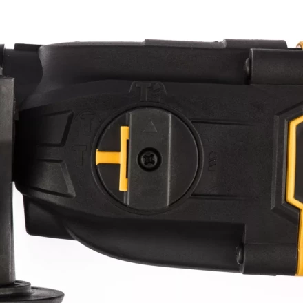 Перфоратор RH-650-18 Denzel 26603 купить в Нижневартовске