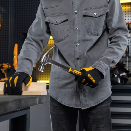 Молоток-гвоздодер 450 г Denzel, цельнометаллический, двухкомпонентная рукоятка, 10423 купить в Нижневартовске