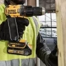 Аккумуляторная дрель-шуруповерт DeWalt DCD 777 S2T купить в Нижневартовске