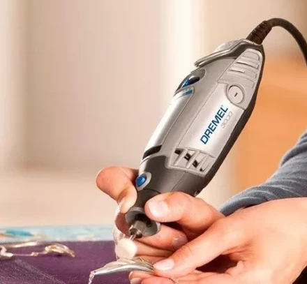 Многофункциональный инструмент 3000 S Xmas 2017 Dremel купить в Нижневартовске