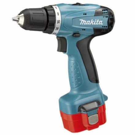 Аккумуляторная ударная дрель-шуруповерт Makita 8271DWАE купить в Нижневартовске
