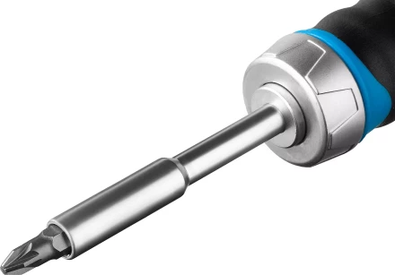 Набор ЗУБР &quot;ПРОФЕССИОНАЛ&quot;: Отвертка реверсив с двухкомп рукоят, насадки, CrMo, рукоят с отсеком для хранения бит, 38 предметов 25352-H38 купить в Нижневартовске