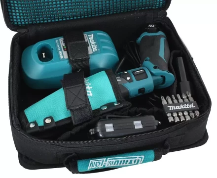 Аккумуляторная ударная отвертка Makita TD021DSE купить в Нижневартовске