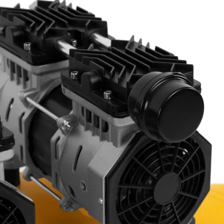 Компрессор безмасляный, малошумный DLS 1800/100,1800 Вт, 3x600, 100 л, 345 л/мин// Denzel 58028 купить в Нижневартовске