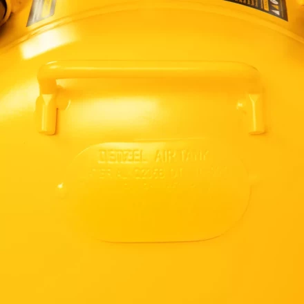 Компрессор безмасляный, малошумный DLS 1800/100,1800 Вт, 3x600, 100 л, 345 л/мин// Denzel 58028 купить в Нижневартовске