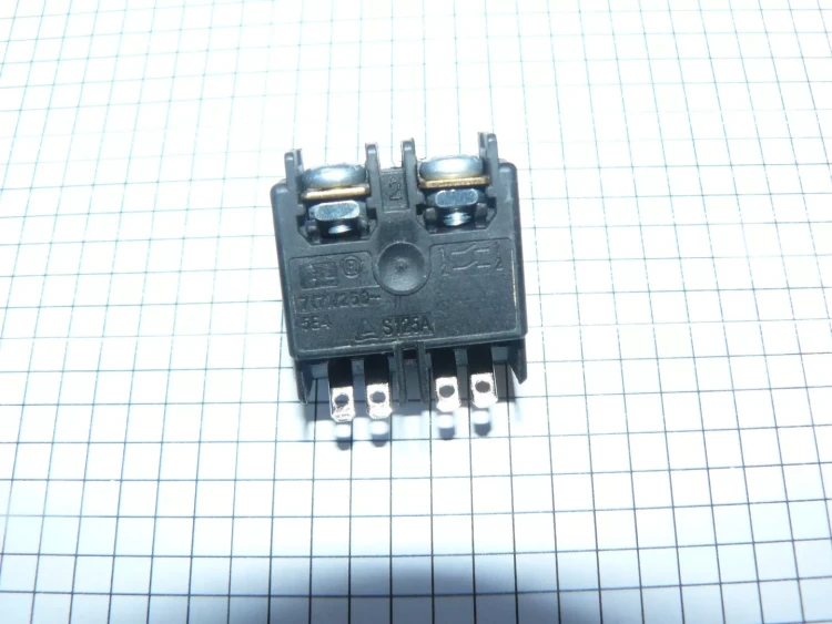 Выключатель SF125 7(7)A 5E4 V000-003-302 купить в Нижневартовске