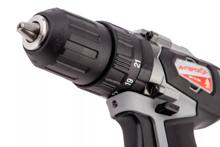 Аккумуляторная дрель-шуруповерт ИНТЕРСКОЛ ДАУ-13/18ВК (573.1.2.70) Li-ion АПИ (кейс, 2 х 1,5Ач, ЗУ) купить в Нижневартовске