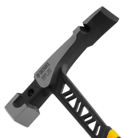 Молоток каменщика Denzel 10633, 680 г, цельнокованый, двухкомпонентная обрезиненная рукоятка купить в Нижневартовске