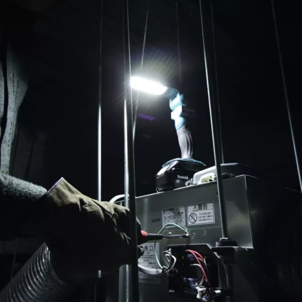 Аккумуляторный фонарь Makita DML801 (DEBDML801) купить в Нижневартовске