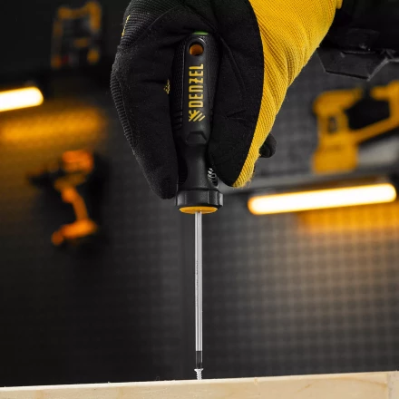 Отвертка, PZ0x75 мм, S2, 3к рукоятка Denzel 122037 купить в Нижневартовске